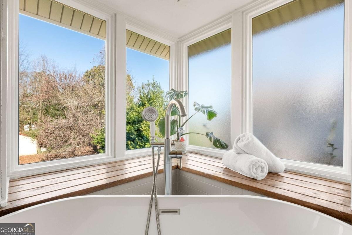 1764 Blackwillow Drive Marietta - 23