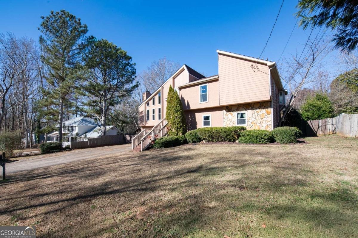 1764 Blackwillow Drive Marietta - 53