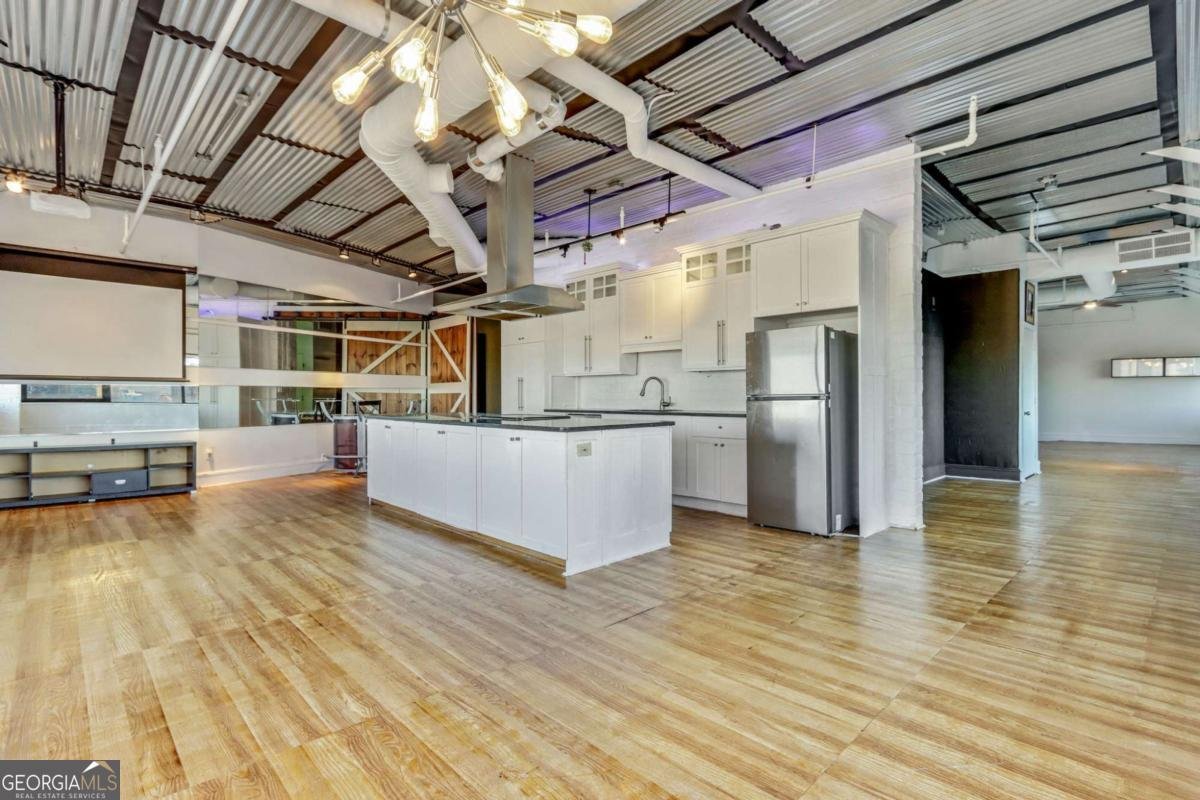 120 Ralph Mcgill Boulevard Atlanta - 14