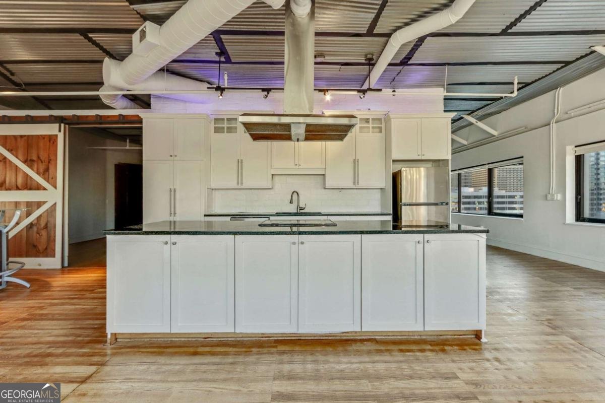 120 Ralph Mcgill Boulevard Atlanta - 16