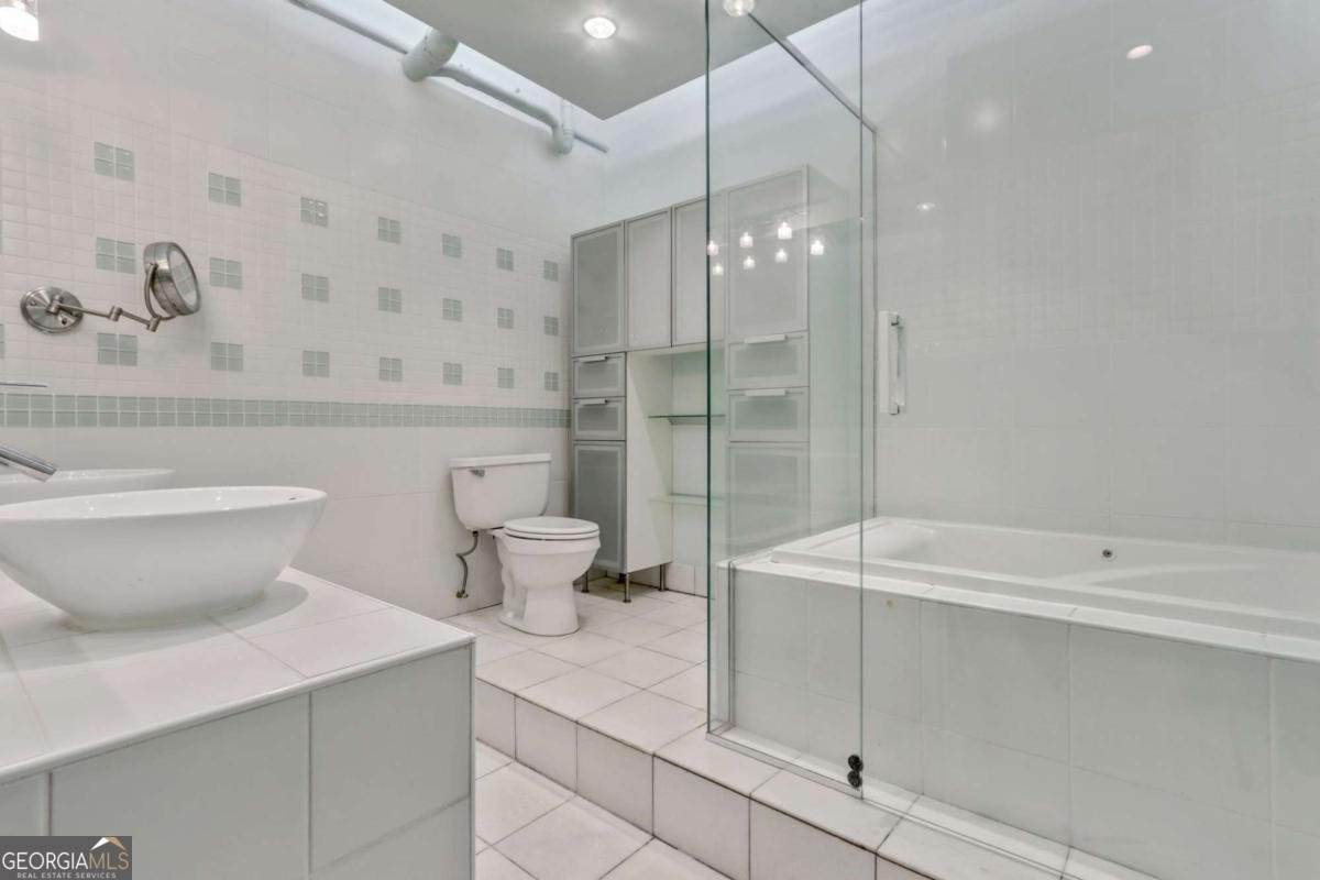 120 Ralph Mcgill Boulevard Atlanta - 27