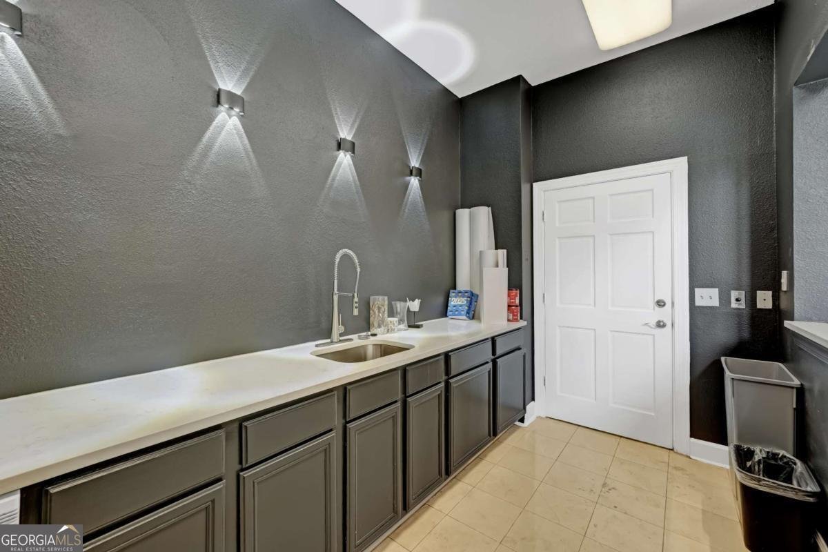 3777 Peachtree Road Brookhaven - 51