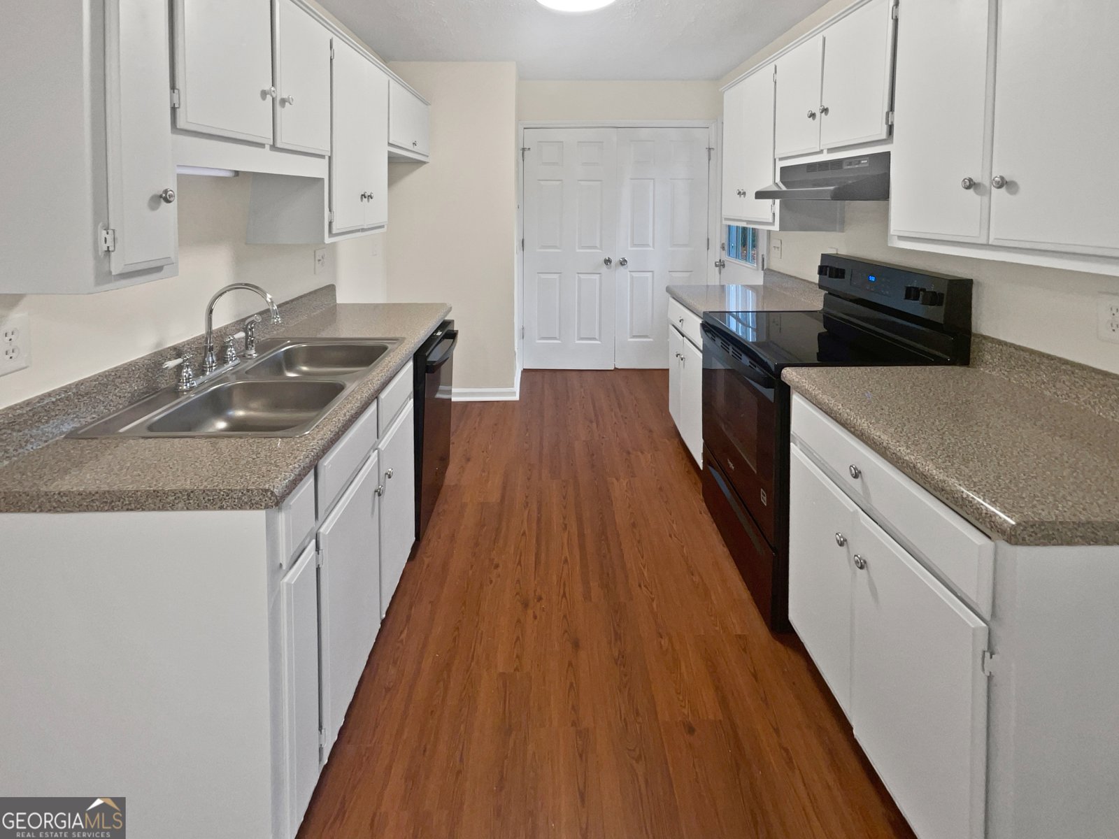 4060 Grand Prix Street Cumming - 2