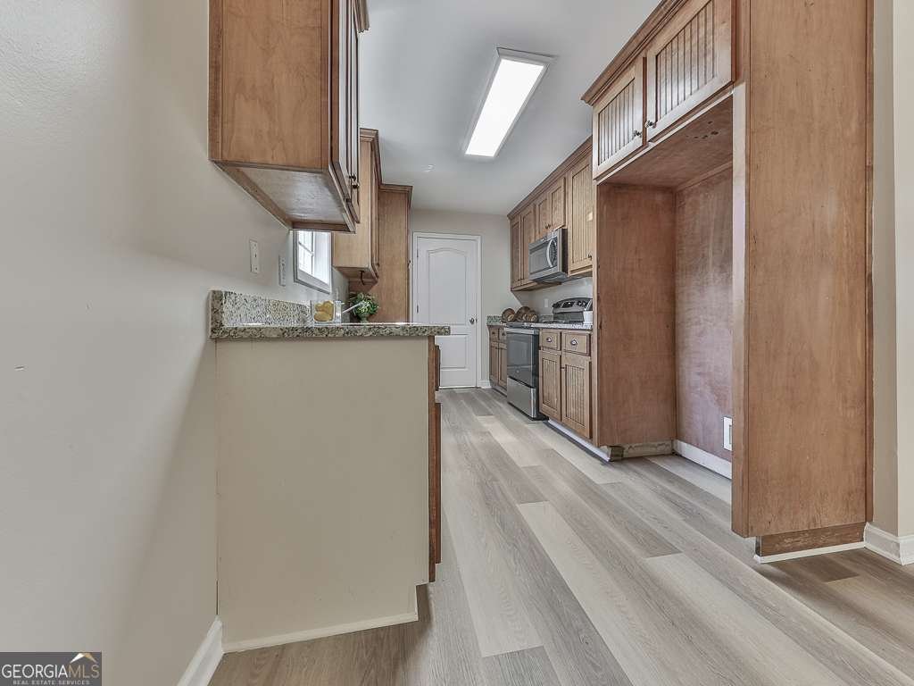 472 Crowe Springs Road White - 10