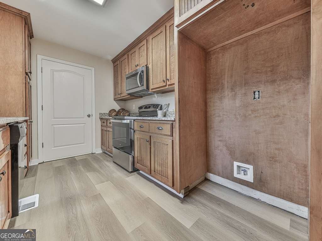 472 Crowe Springs Road White - 12