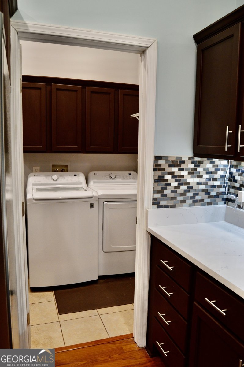 817 Brookside Drive Winder - 38