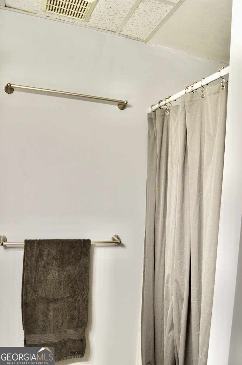 817 Brookside Drive Winder - 84