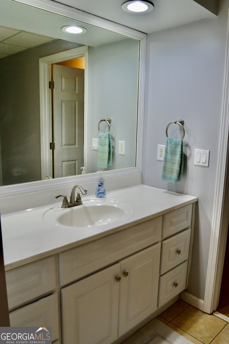 817 Brookside Drive Winder - 93