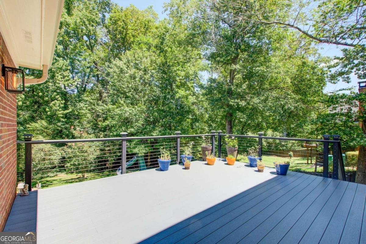 5163 CHARLEMAGNE Way Lilburn - 13