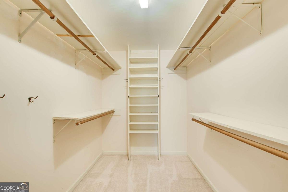 5163 CHARLEMAGNE Way Lilburn - 32