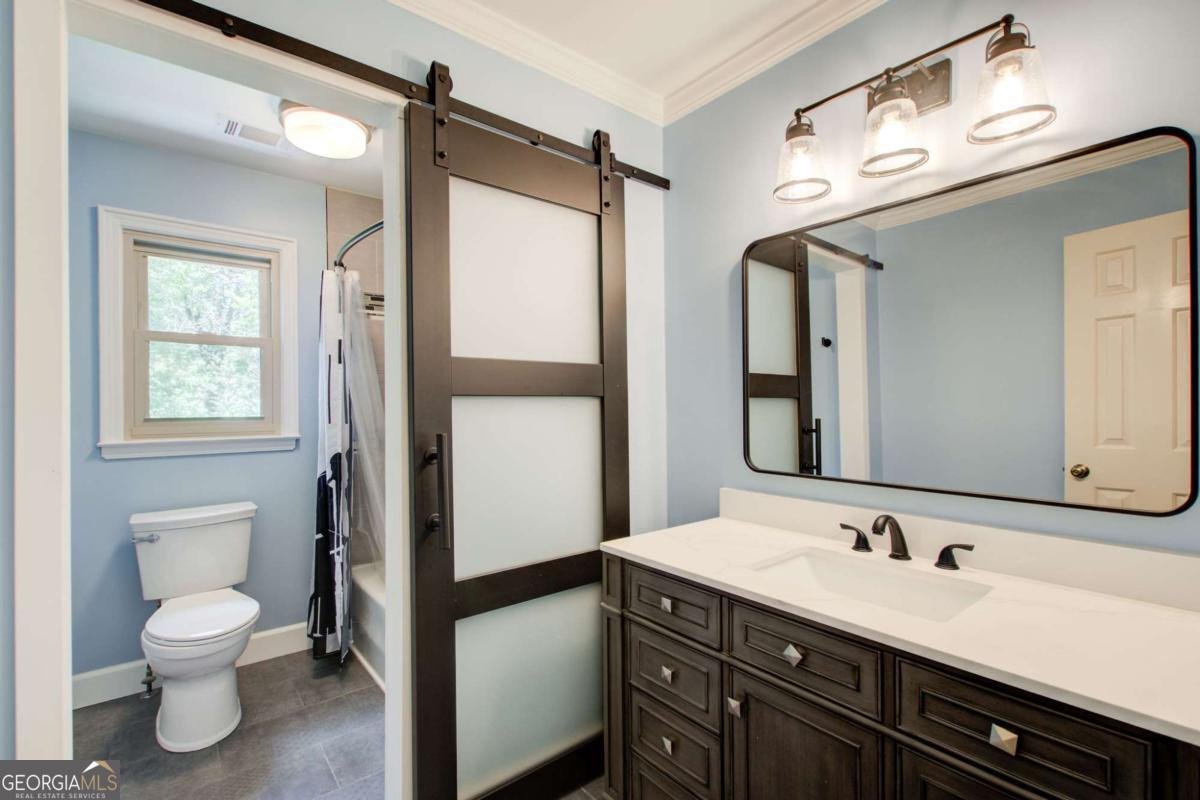 5163 CHARLEMAGNE Way Lilburn - 35