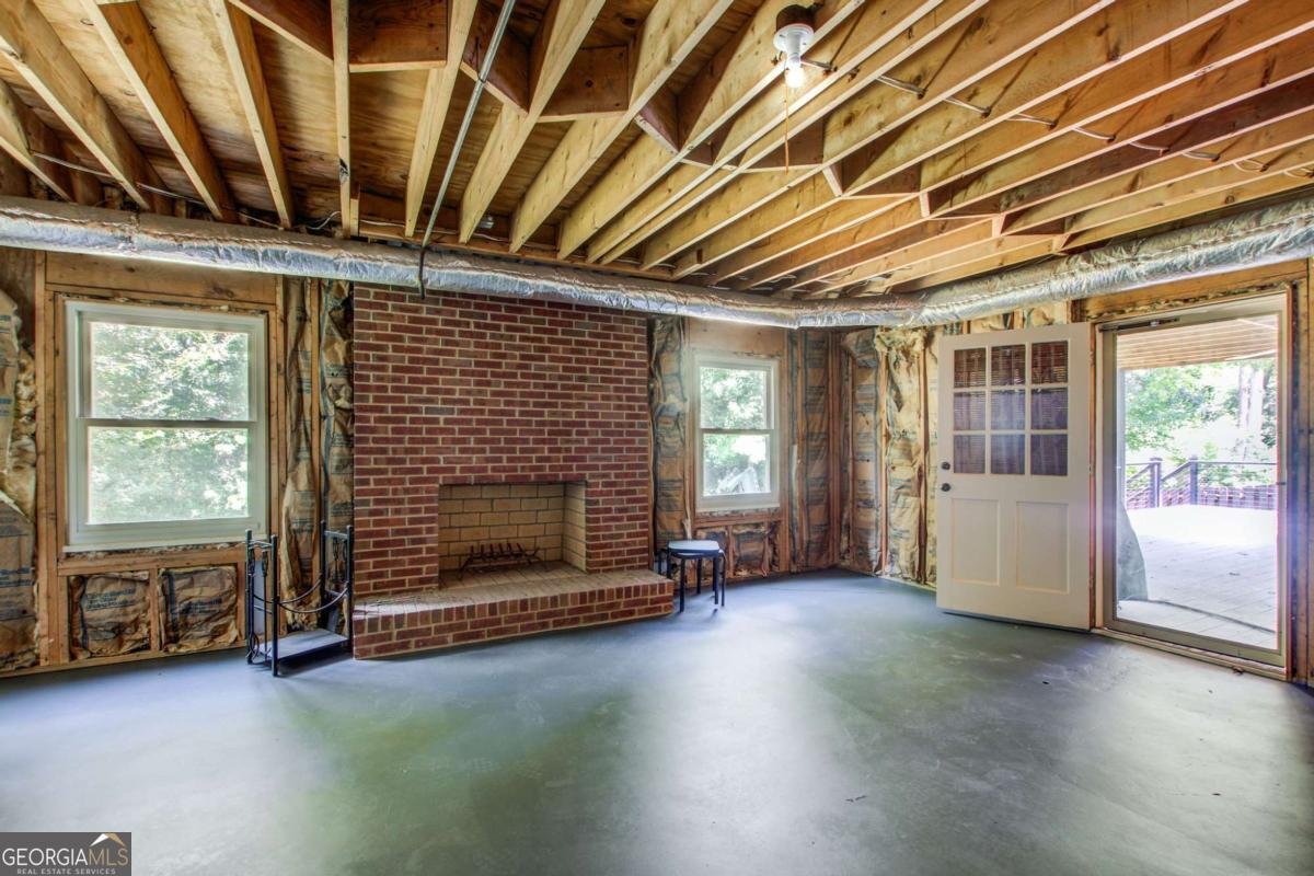 5163 CHARLEMAGNE Way Lilburn - 54