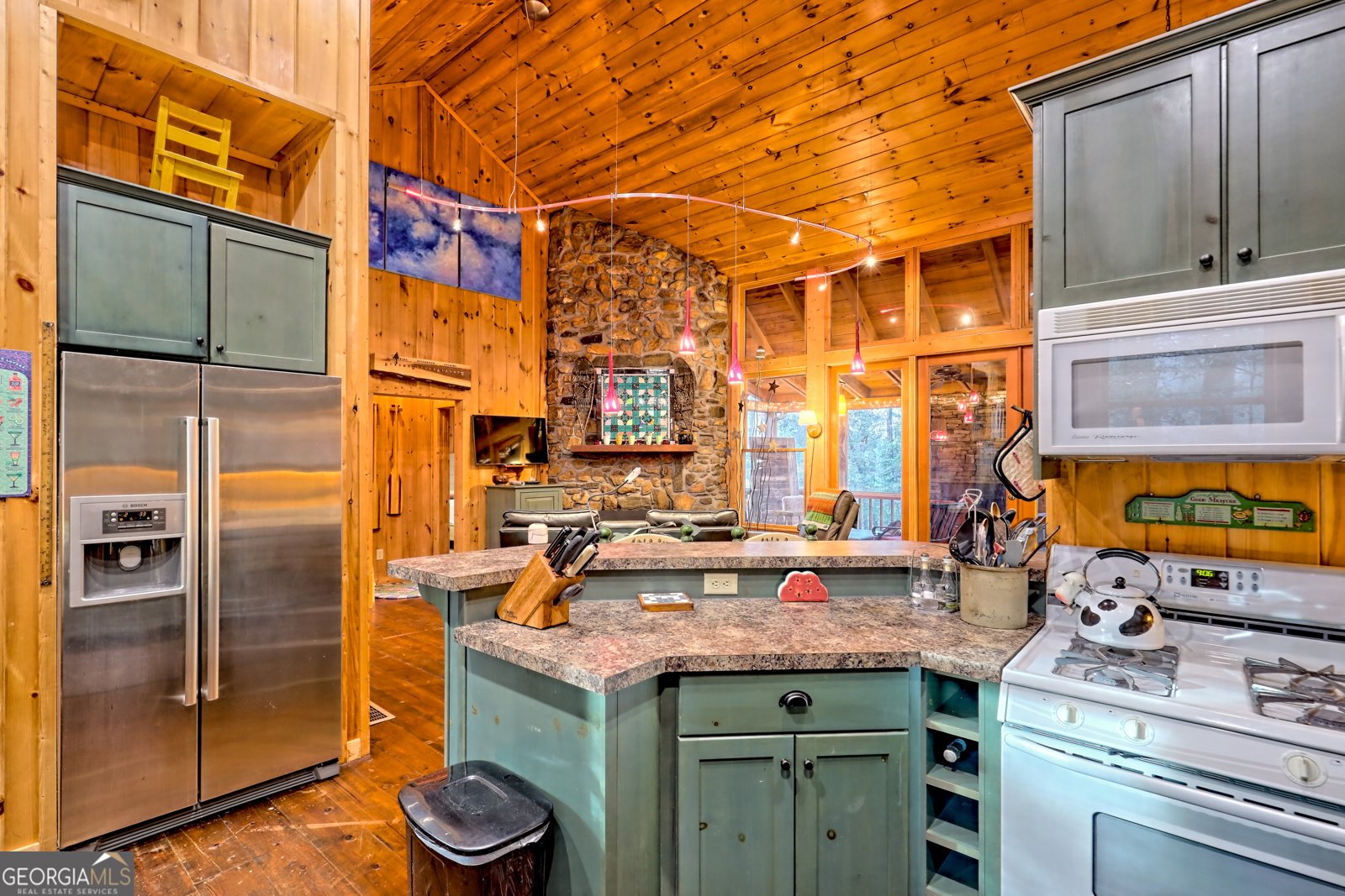 341 Brookwood Lane Clarkesville - 23