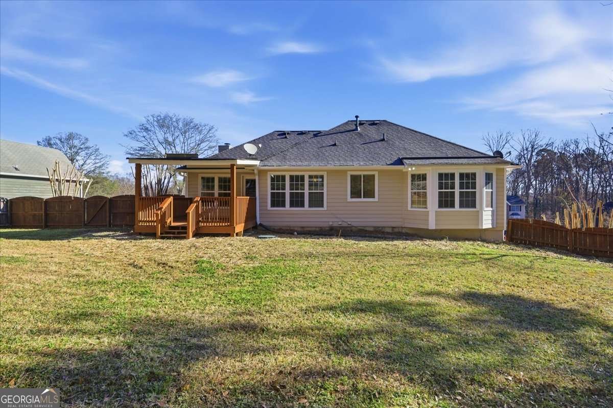 2044 Lakeland Drive Dacula - 34