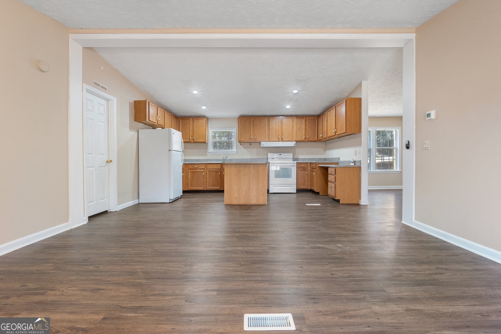 5498 Woodlin Road Lula - 4