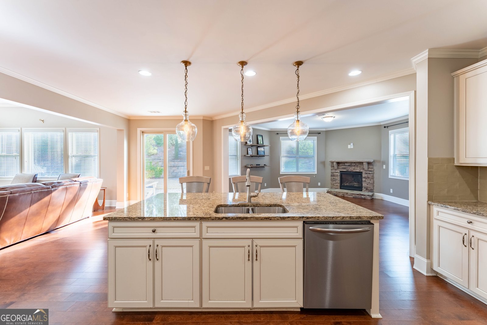 7590 Bromyard Terrace Cumming - 24