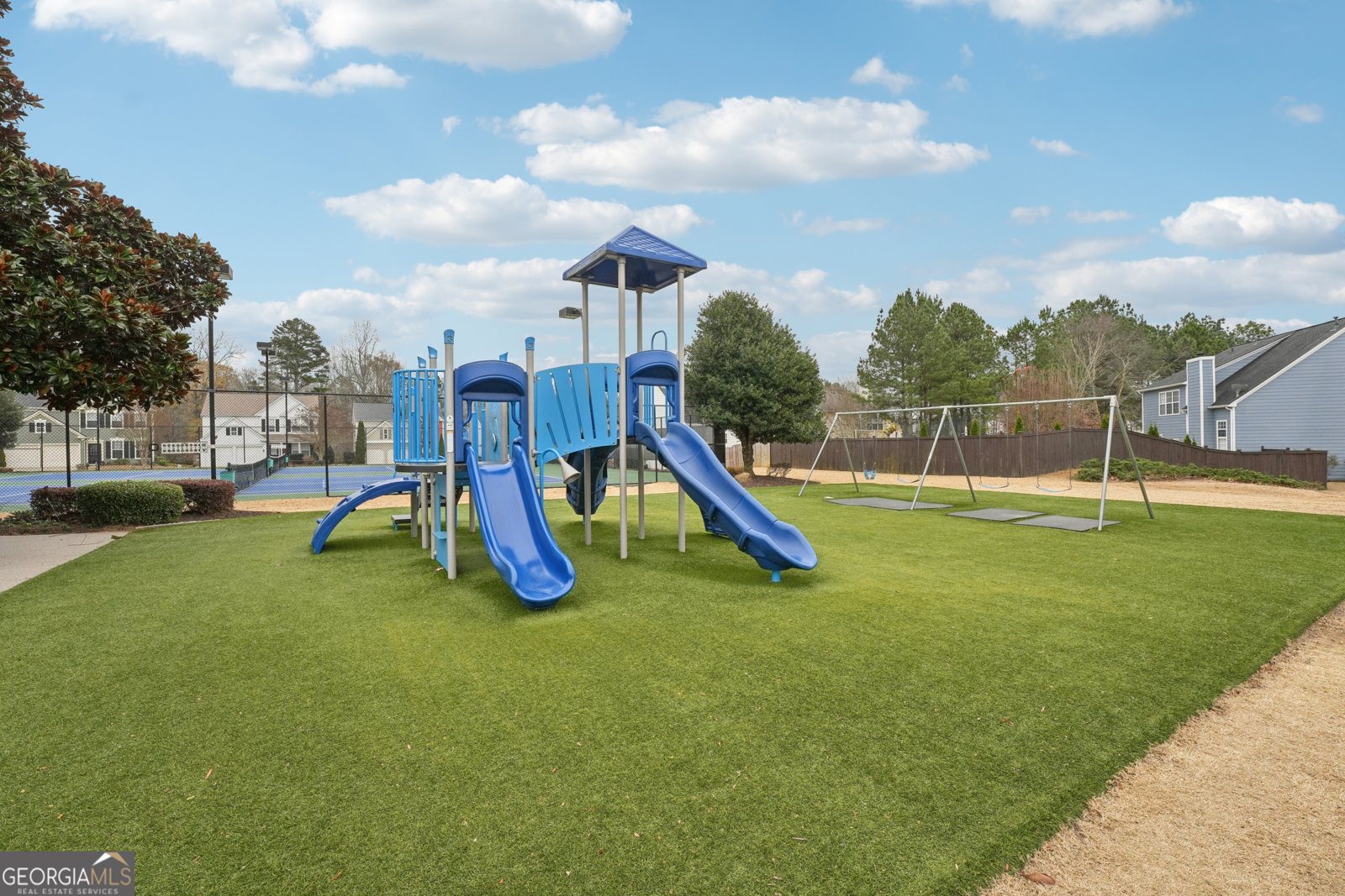 4060 Ridgefair Drive Cumming - 27