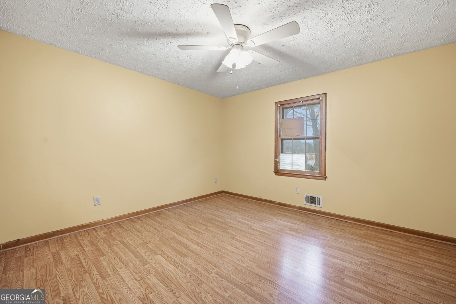 1675 Knight Circle Loganville - 9