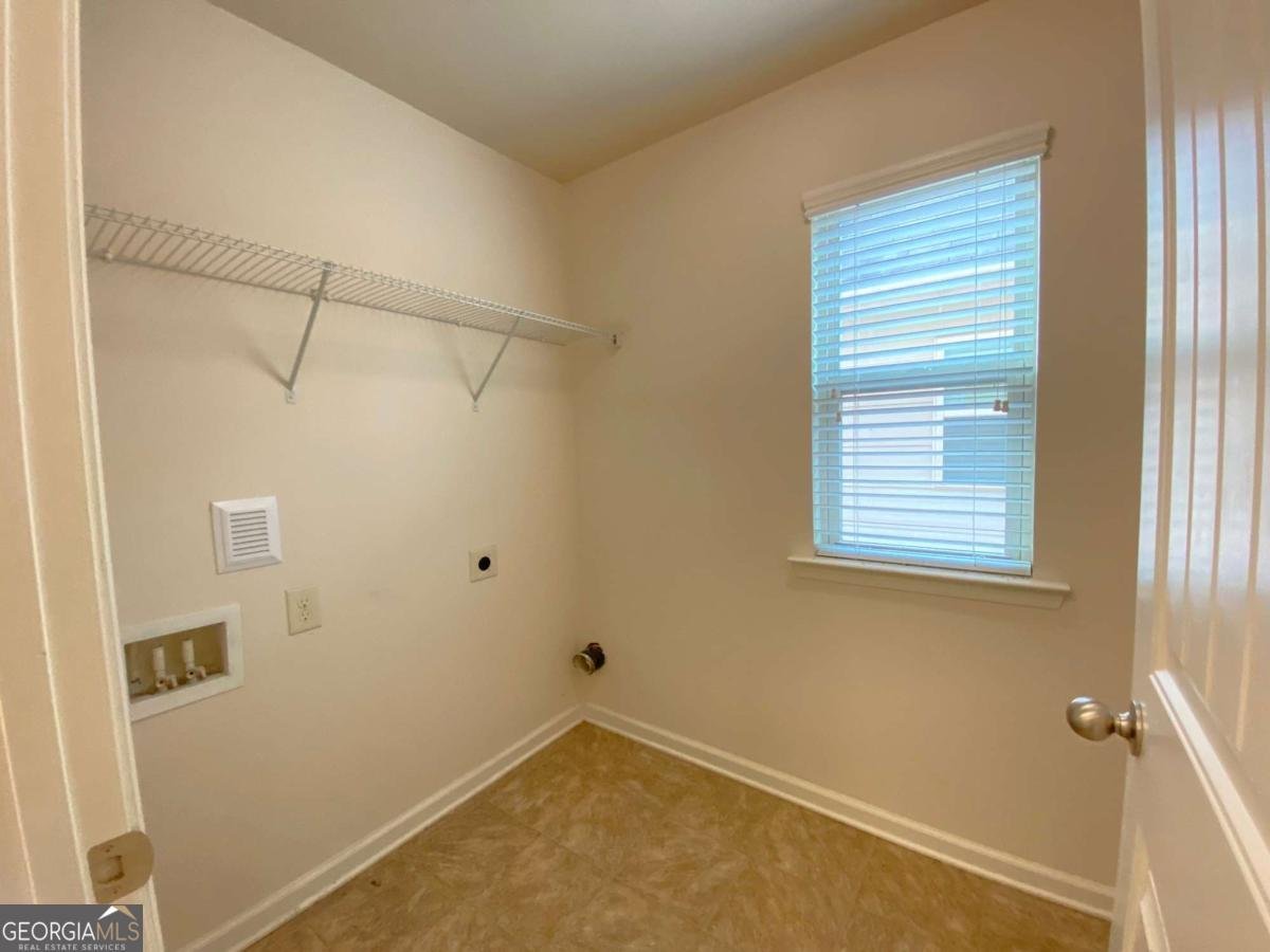 3131 WILDBERRY RUN Lane Snellville - 40