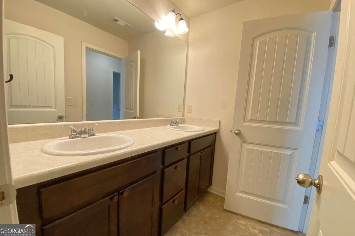 3131 WILDBERRY RUN Lane Snellville - 43