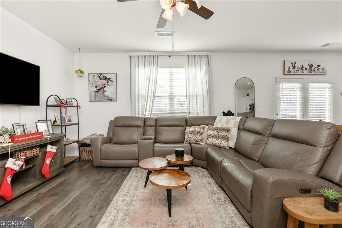 219 Barnyard Way Perry - 10