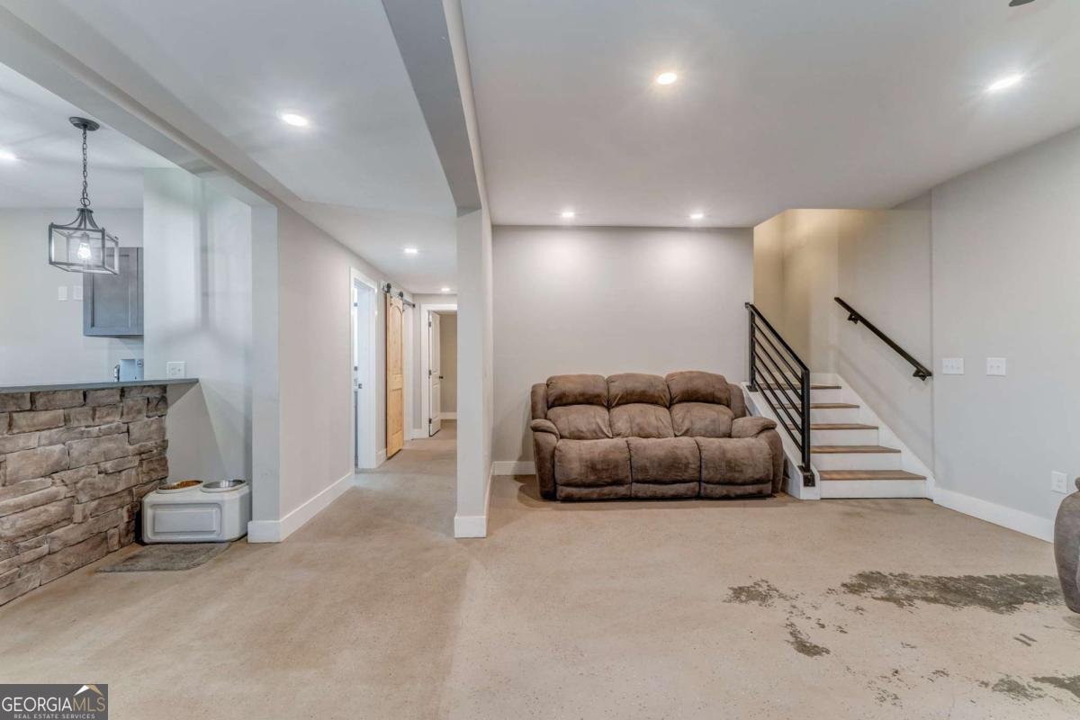 1172 Hunter Drive Ranger - 43