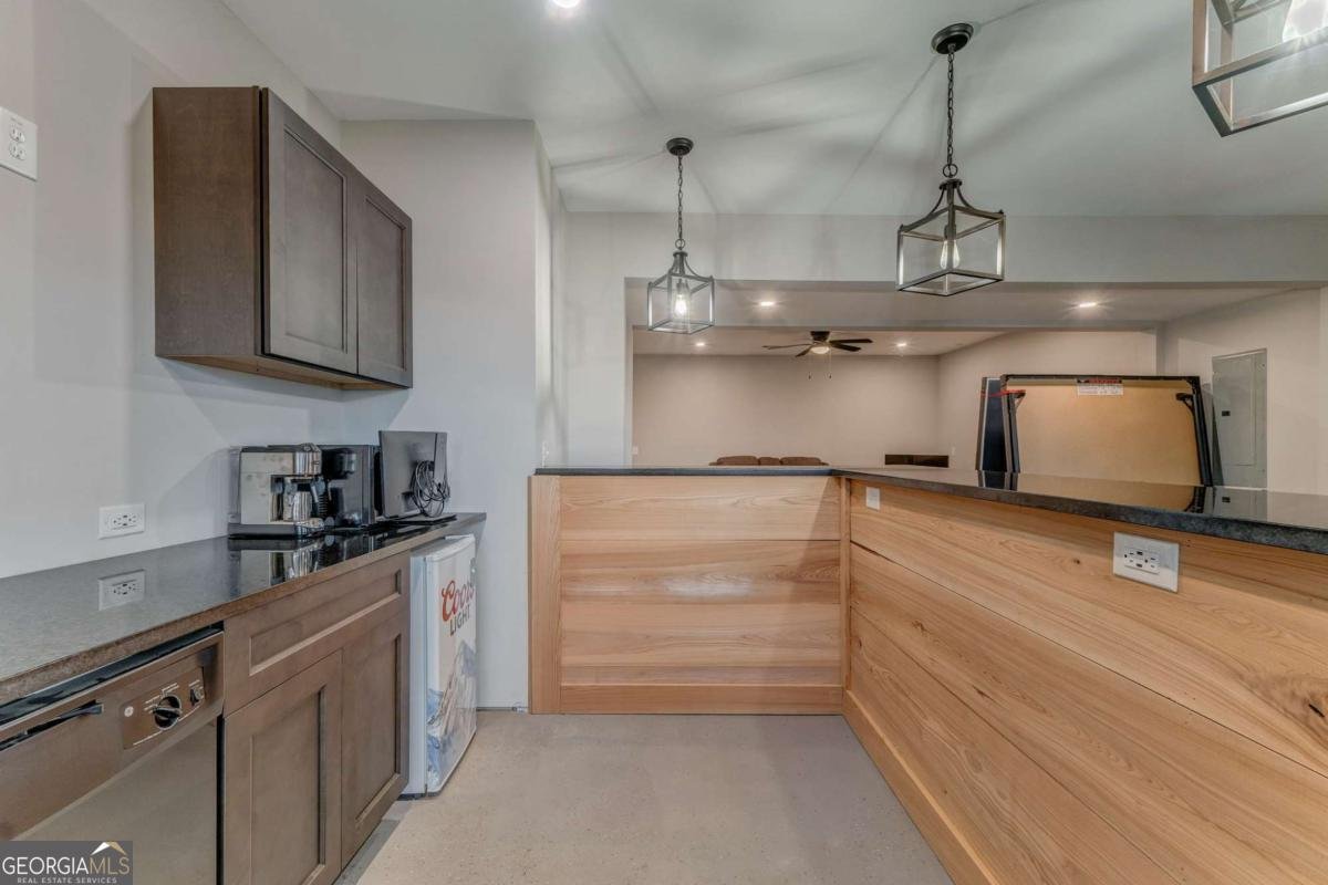 1172 Hunter Drive Ranger - 48