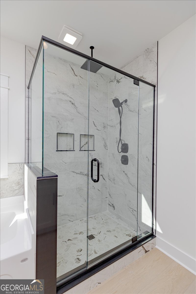 6975 Columbus Road Lizella - 53