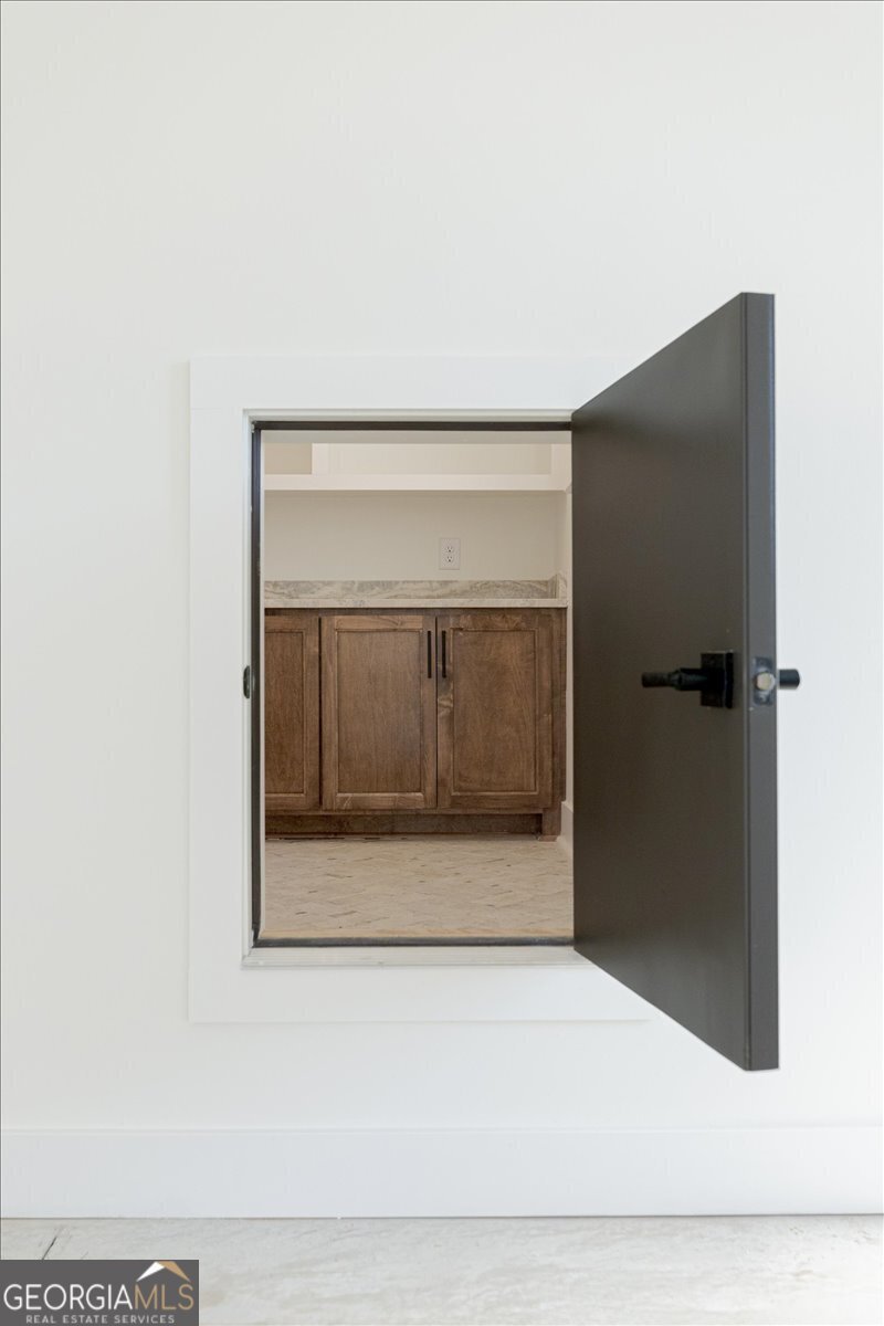 6975 Columbus Road Lizella - 87