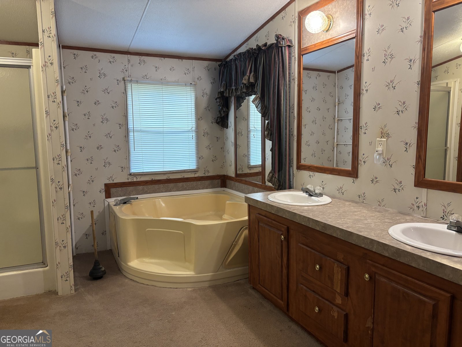 21 Hubbard Lane Lexington - 17