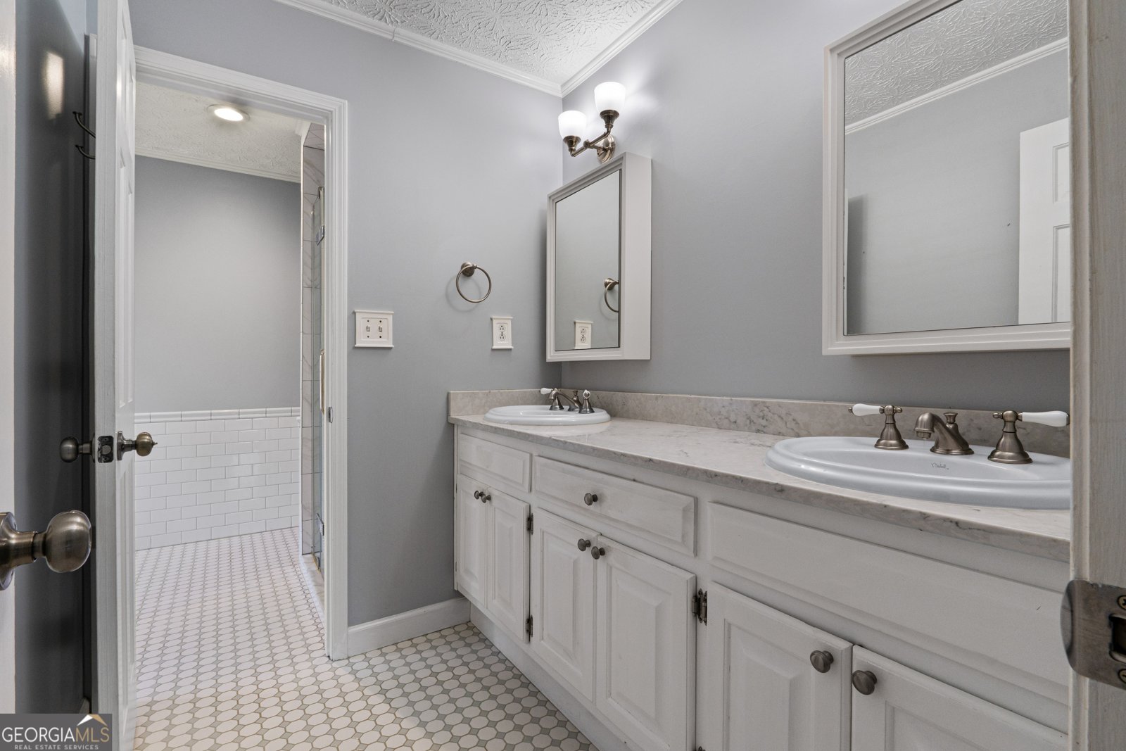 1105 Wedgewood Drive Fayetteville - 26