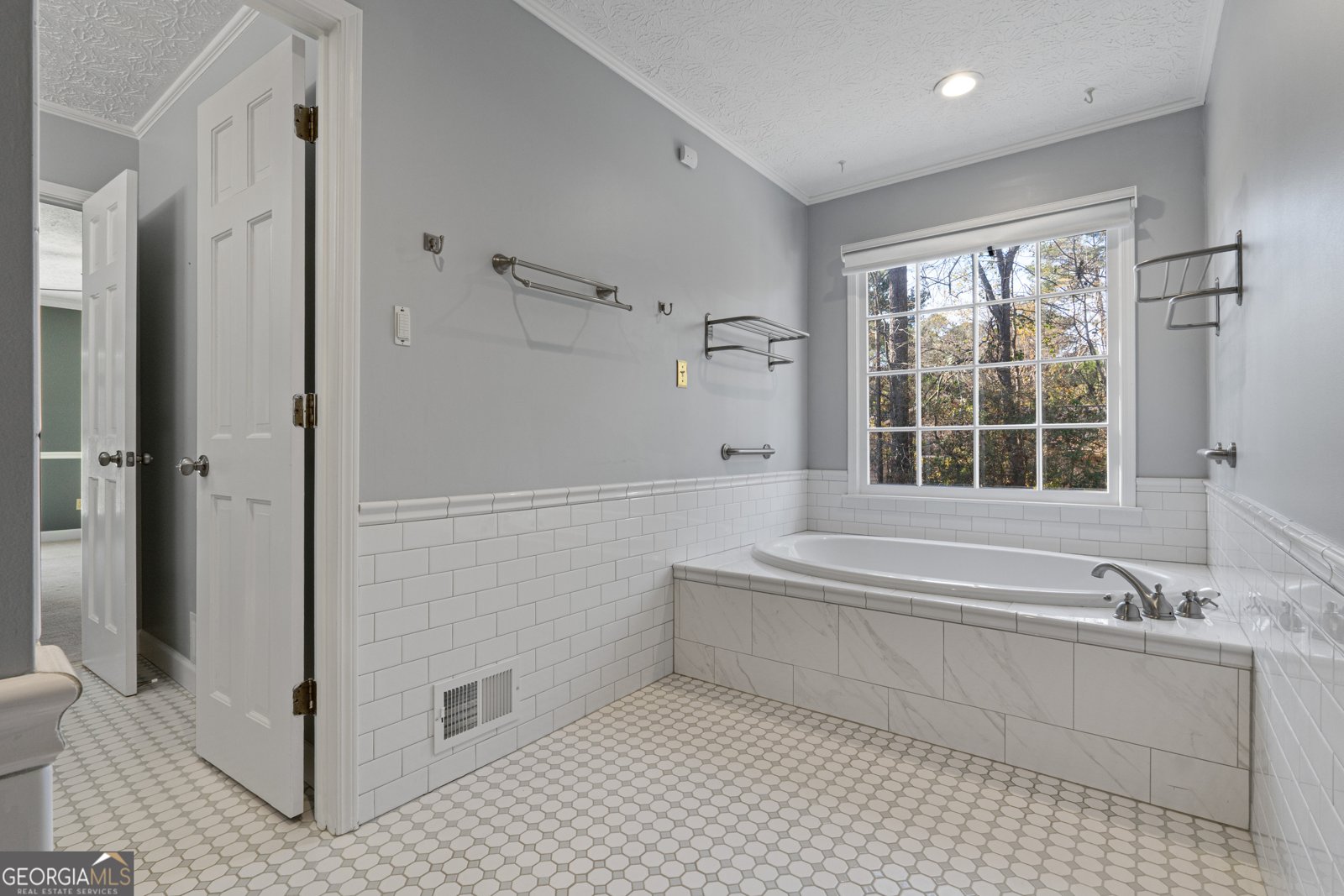 1105 Wedgewood Drive Fayetteville - 27