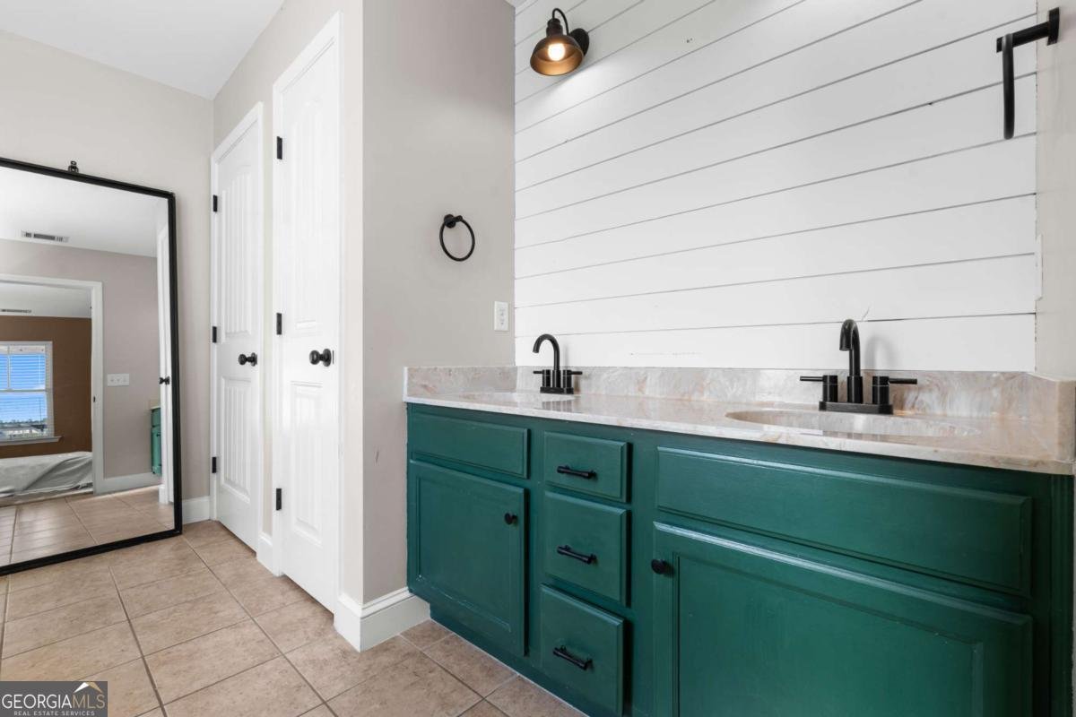 110 Sunbury Drive Richmond Hill - 16