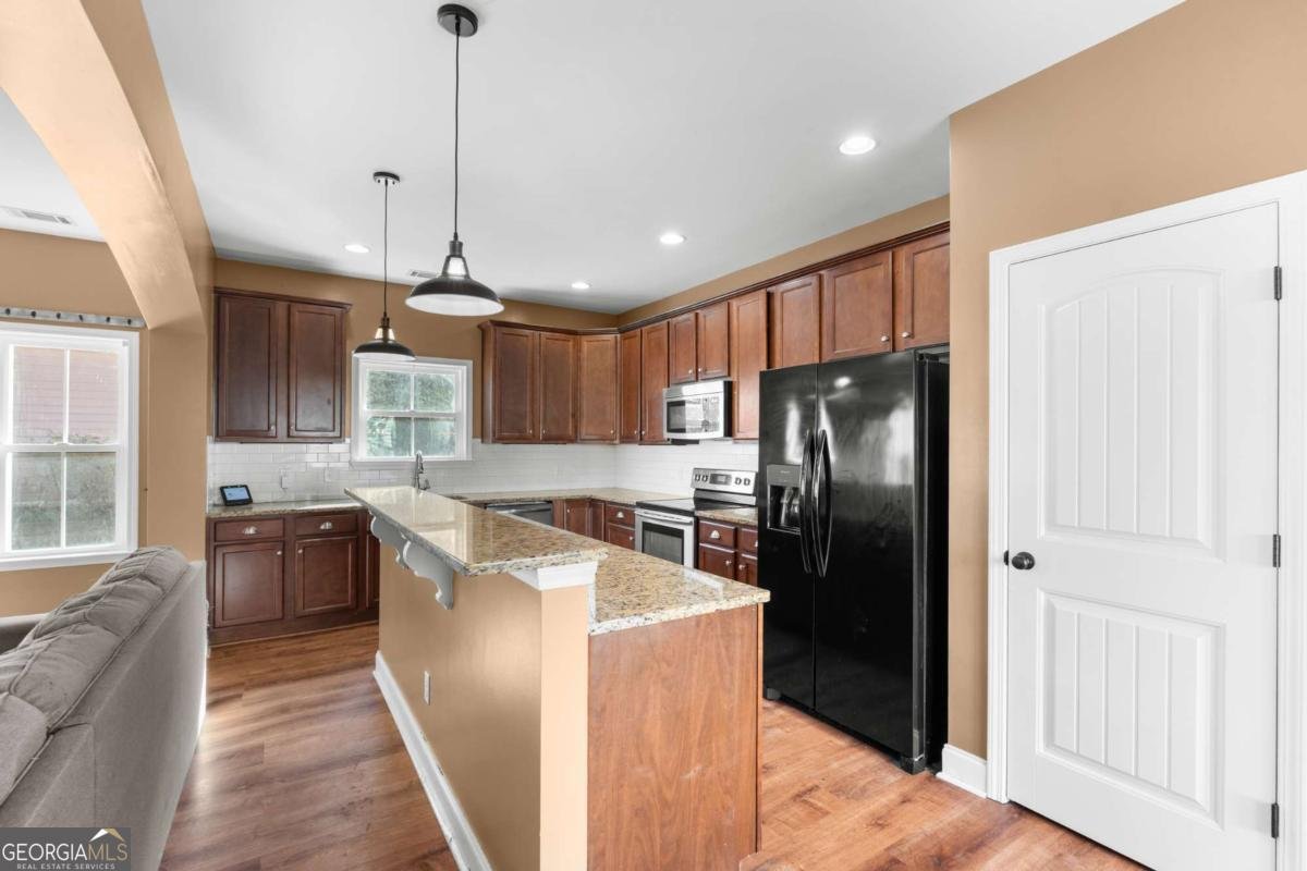 110 Sunbury Drive Richmond Hill - 7