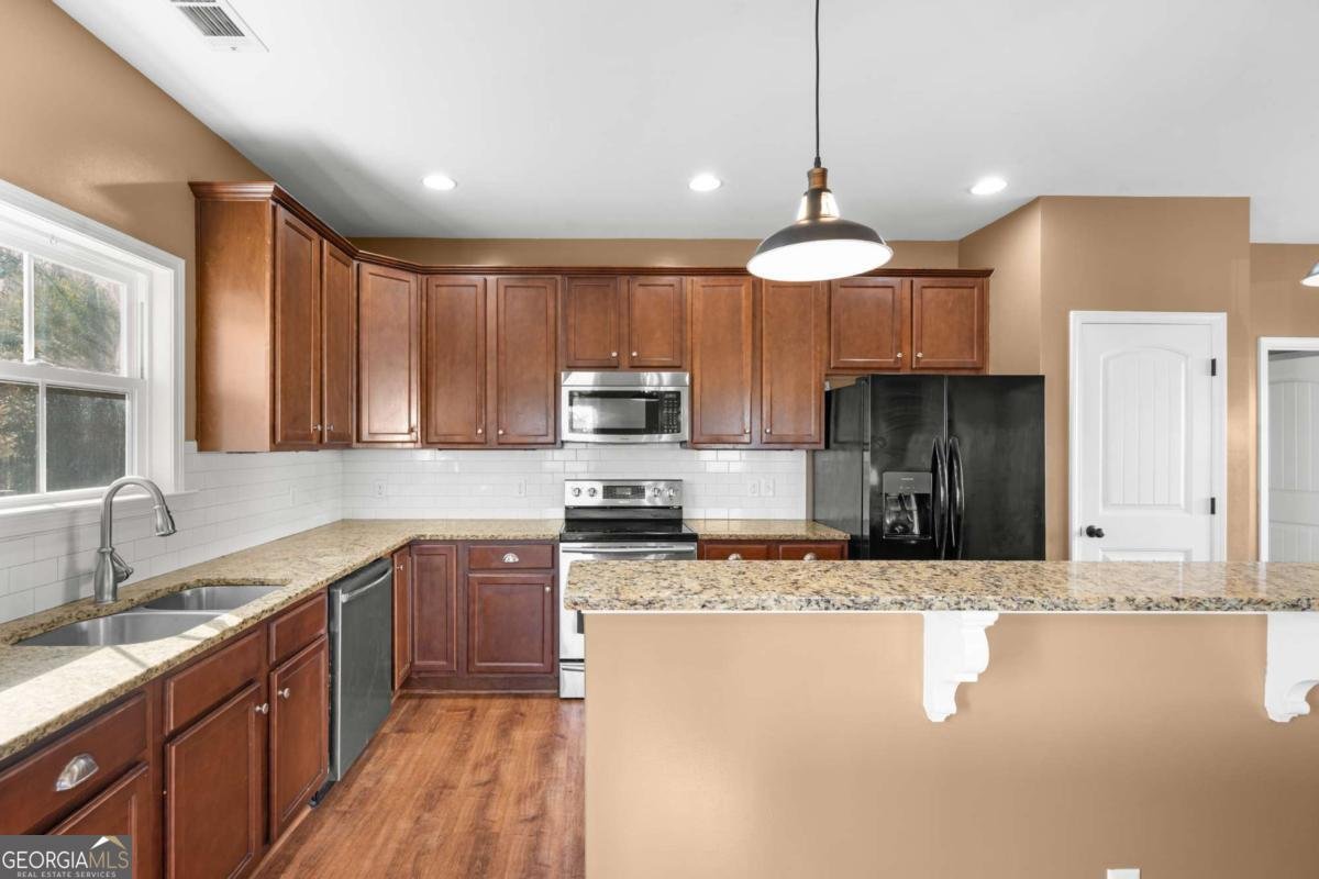 110 Sunbury Drive Richmond Hill - 9