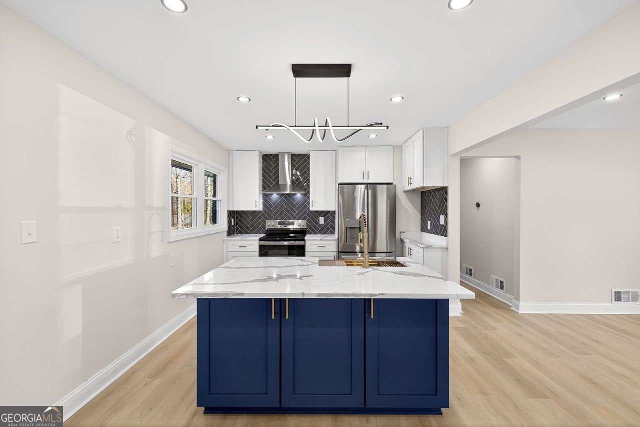 5666 WOODLAND Douglasville - 11