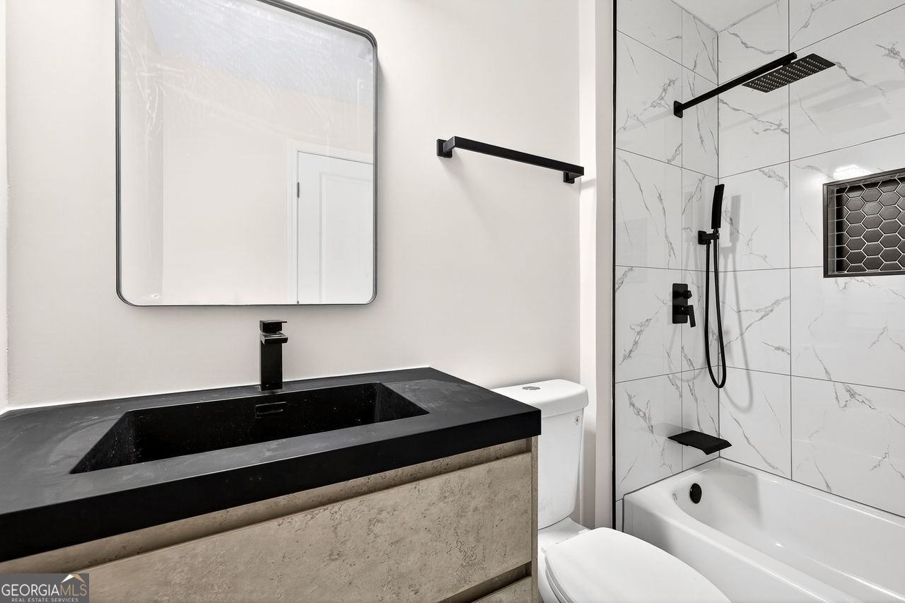 5666 WOODLAND Douglasville - 3