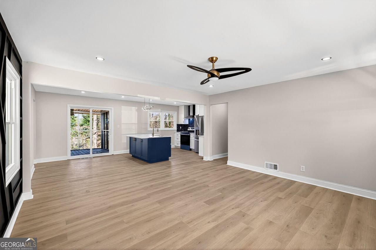 5666 WOODLAND Douglasville - 6