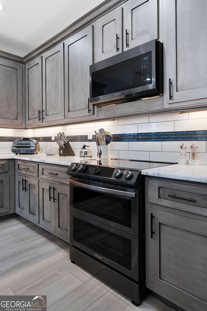 547 CENTER Cartersville - 38