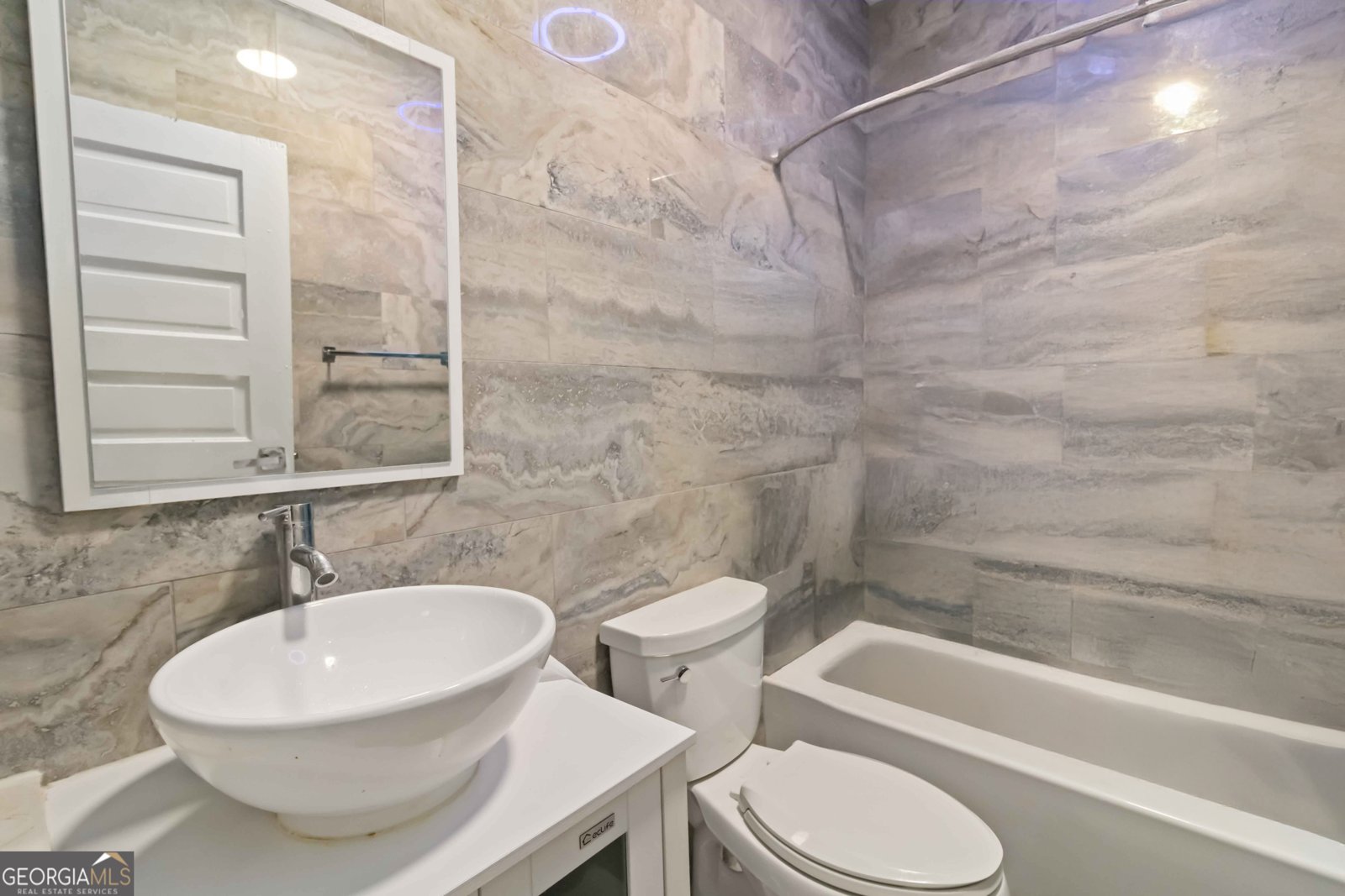 1411 Fulton Avenue East Point - 7