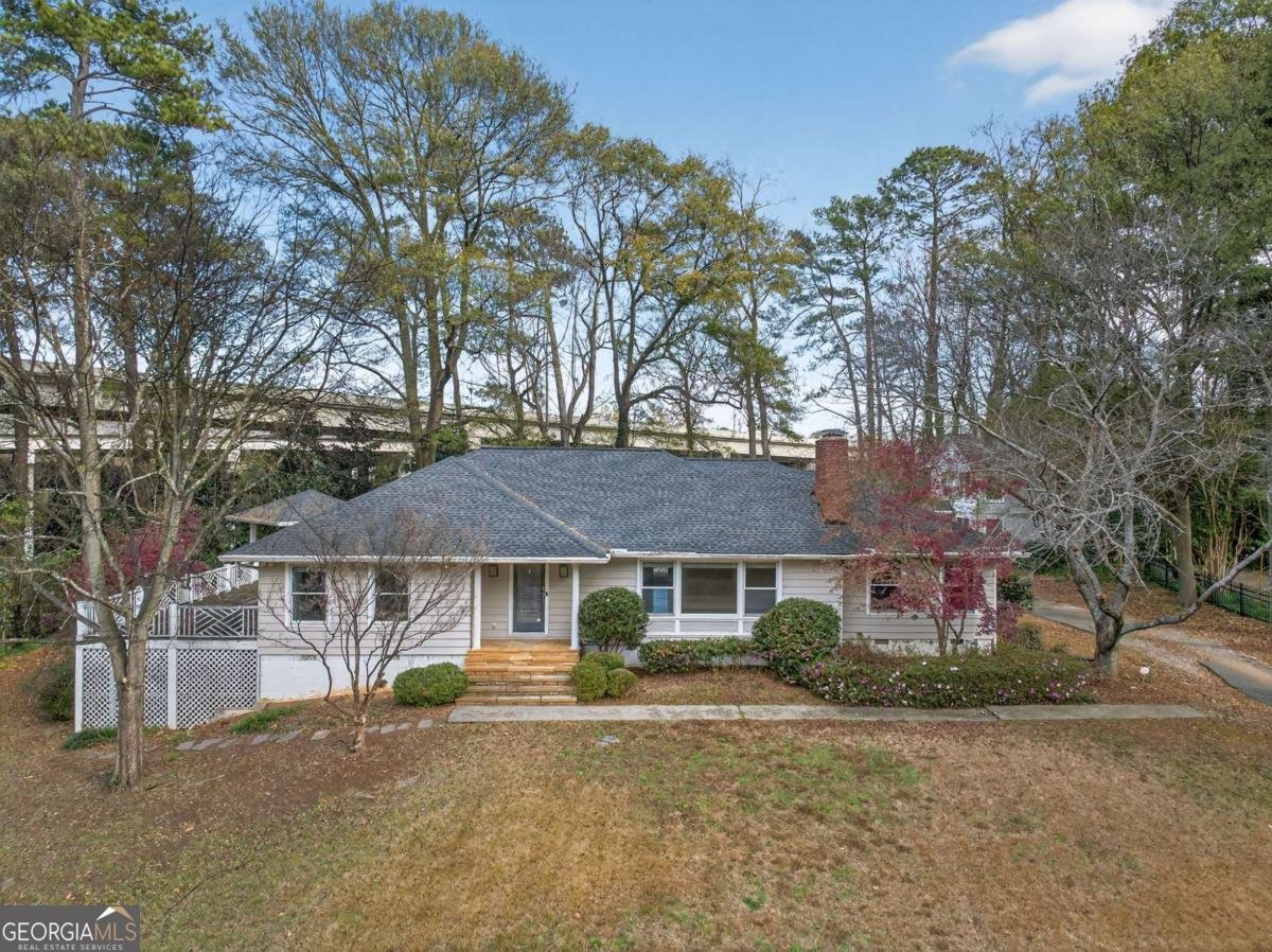 1040 Lindridge Drive Atlanta - 2