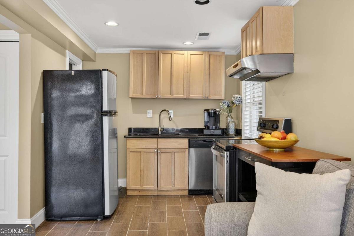 1040 Lindridge Drive Atlanta - 28