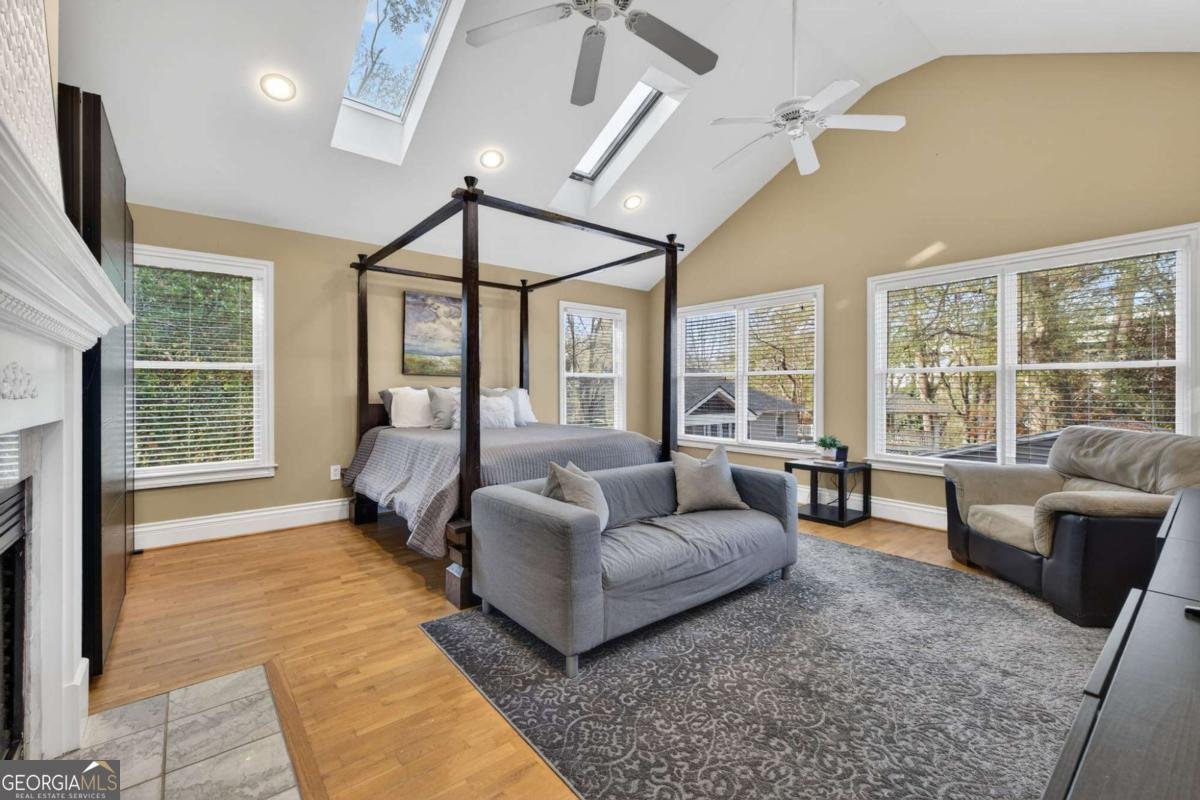 1040 Lindridge Drive Atlanta - 30