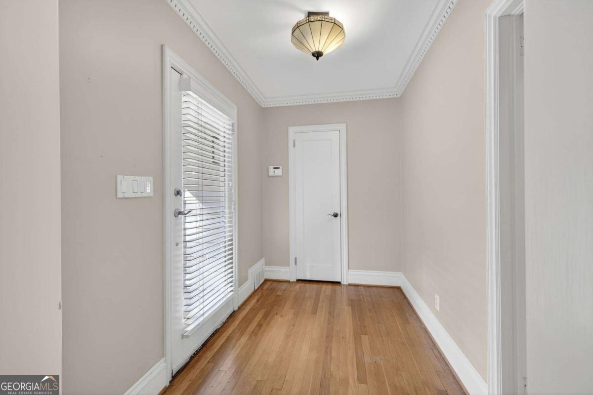 1040 Lindridge Drive Atlanta - 6