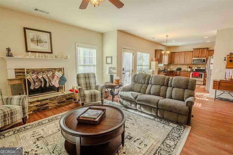 237 Towns Walk Drive Athens - Photo 6