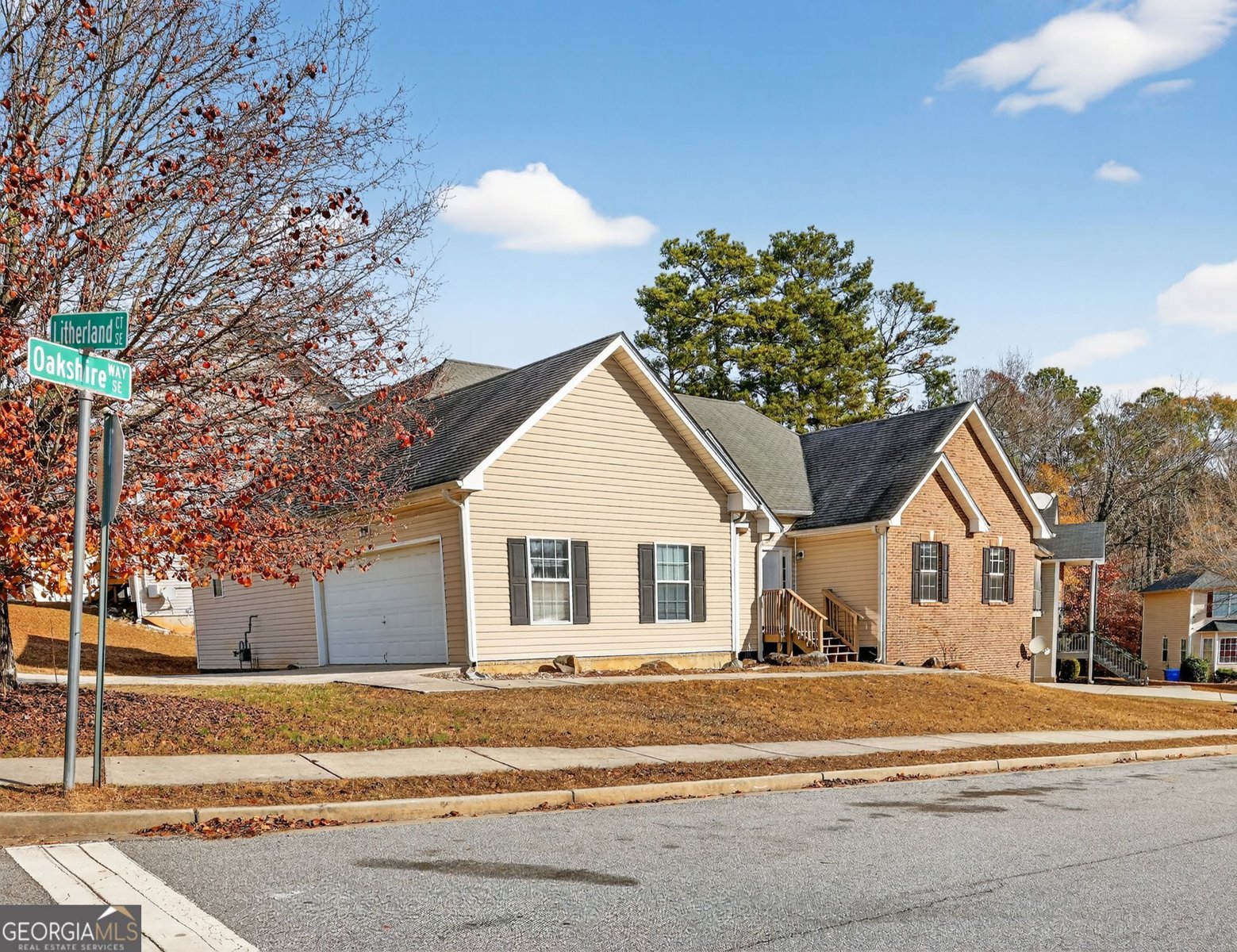 3596 Oakshire Way Atlanta - 2