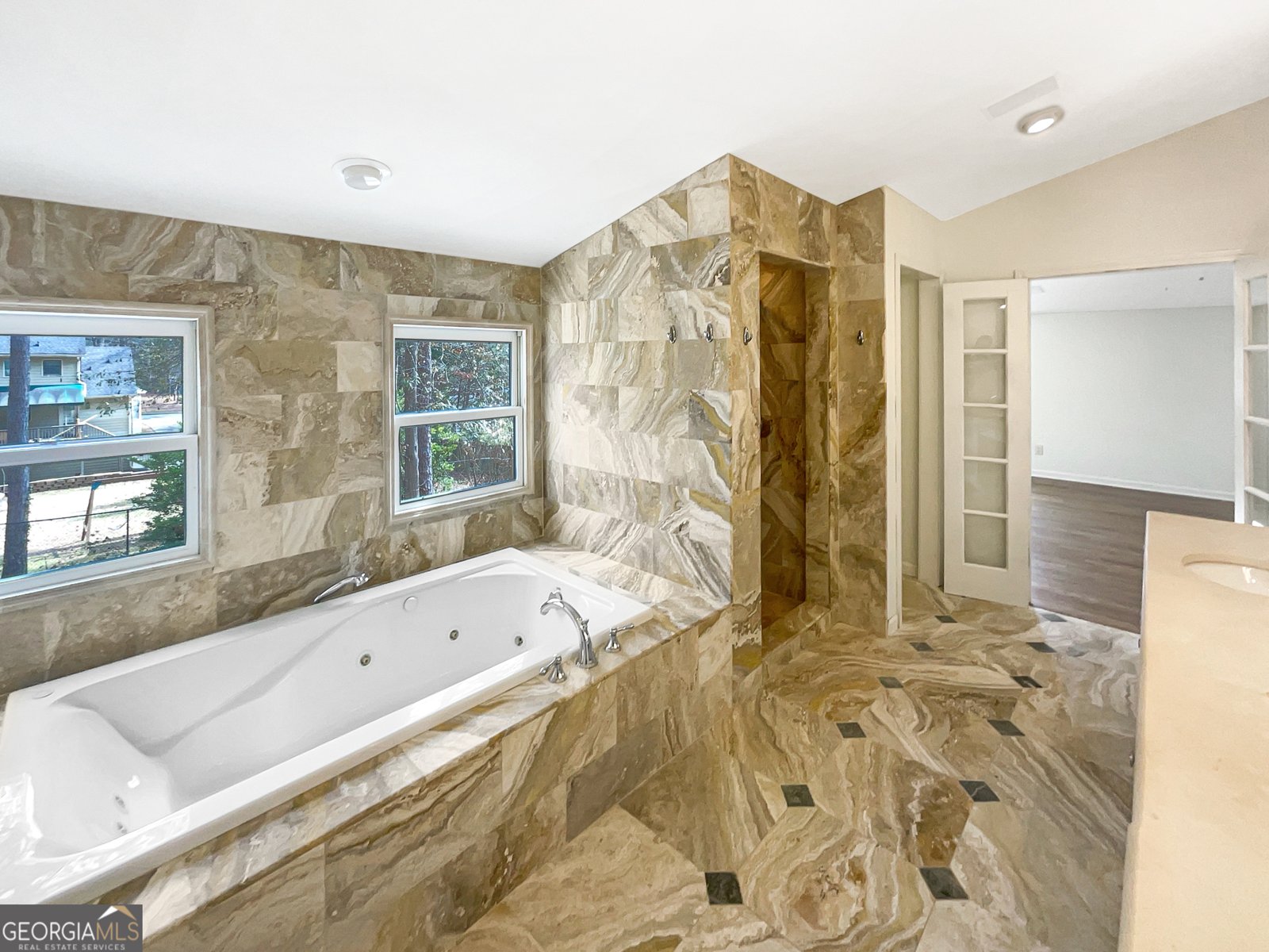 7040 Northgreen Drive Atlanta - 33