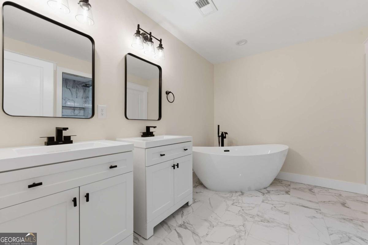 320 Hunnicutt Road Mableton - 29