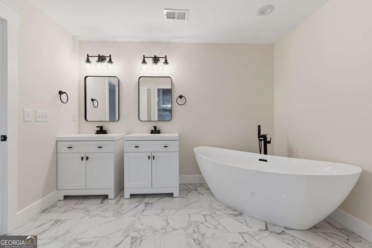 320 Hunnicutt Road Mableton - 32