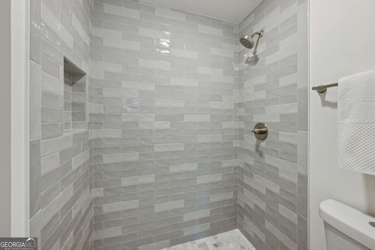 2370 Leafgate Road Decatur - 33